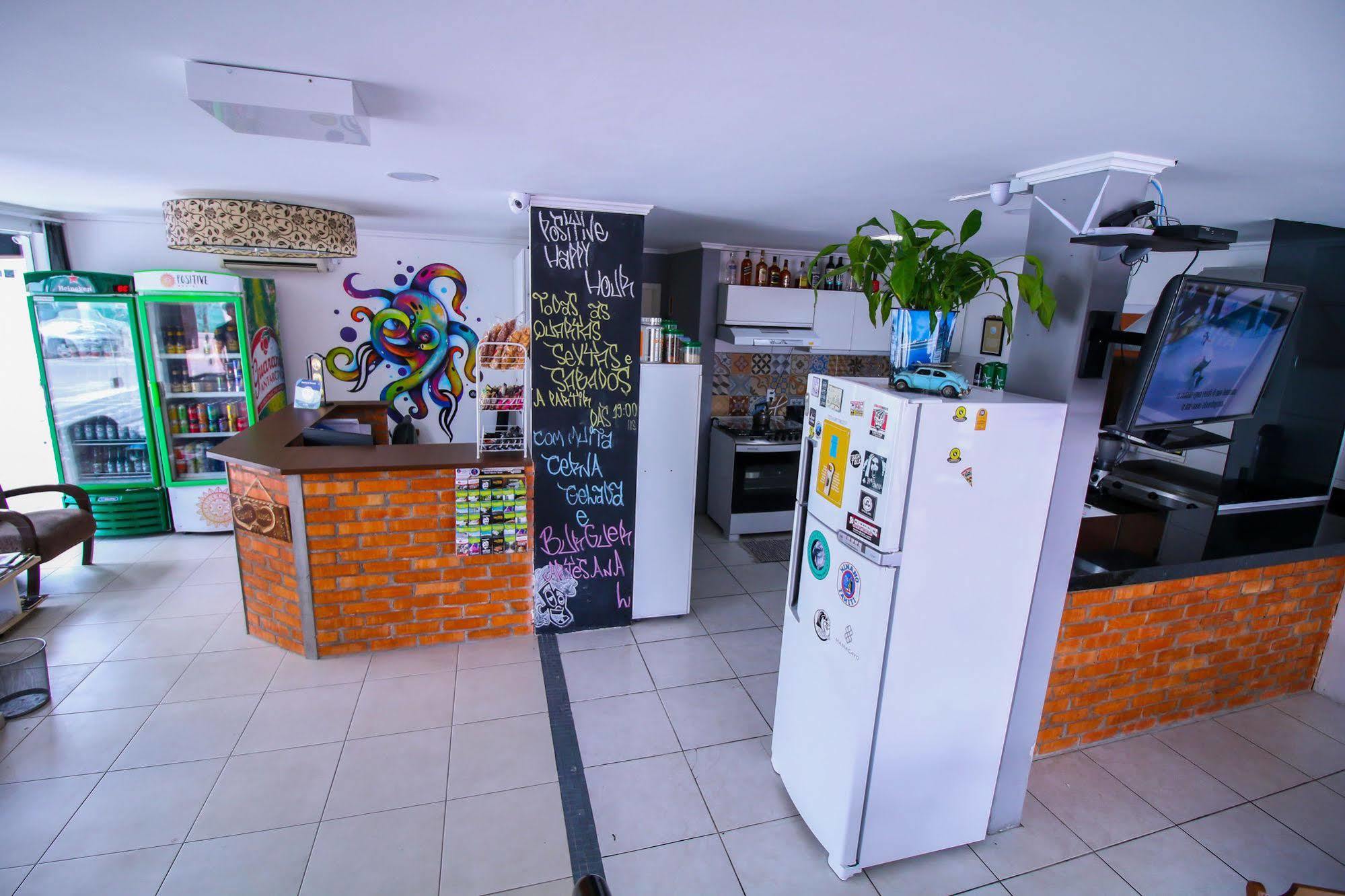 Positive Hostel Балнеаріу-Камборіу Екстер'єр фото